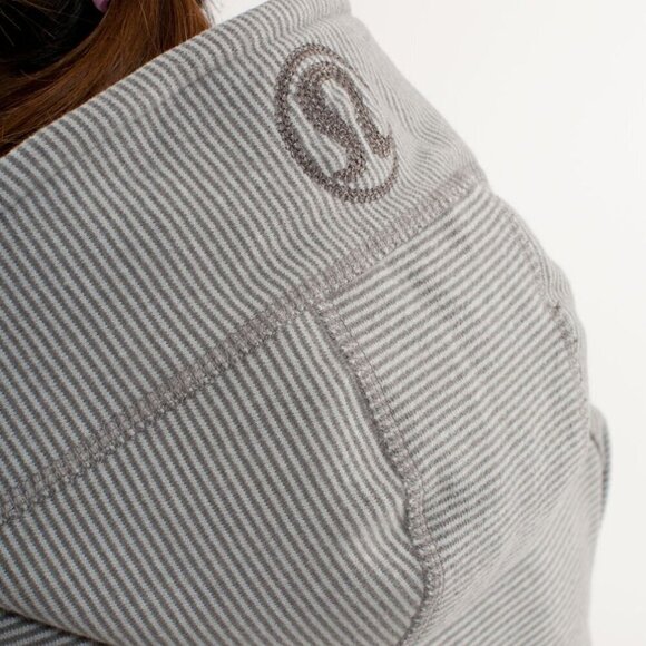Lululemon Scuba Hoodie*Microstripe Full Zip Cotton Fleece Sweatshirt- Size 6 - Picture 5 of 14